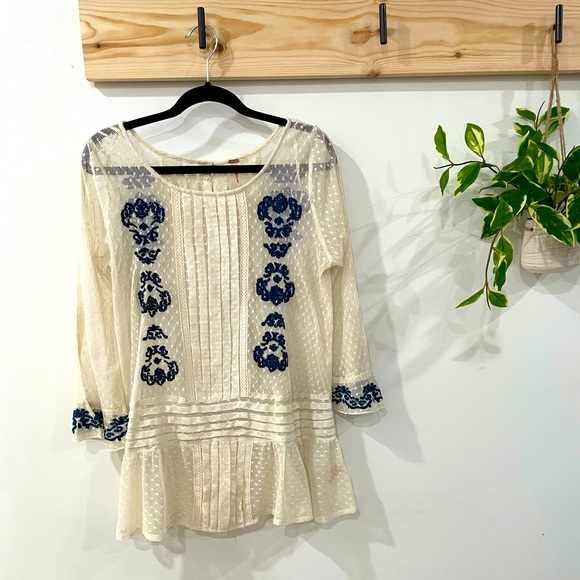 Free People Tops - Free People Lace long sleeve Medium